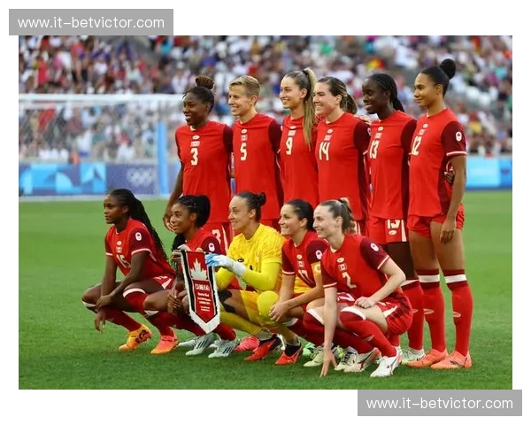 玫瑰与坦克的博弈：中国女足vs德国女足，禁区之巅的钢铁意志与力量美学